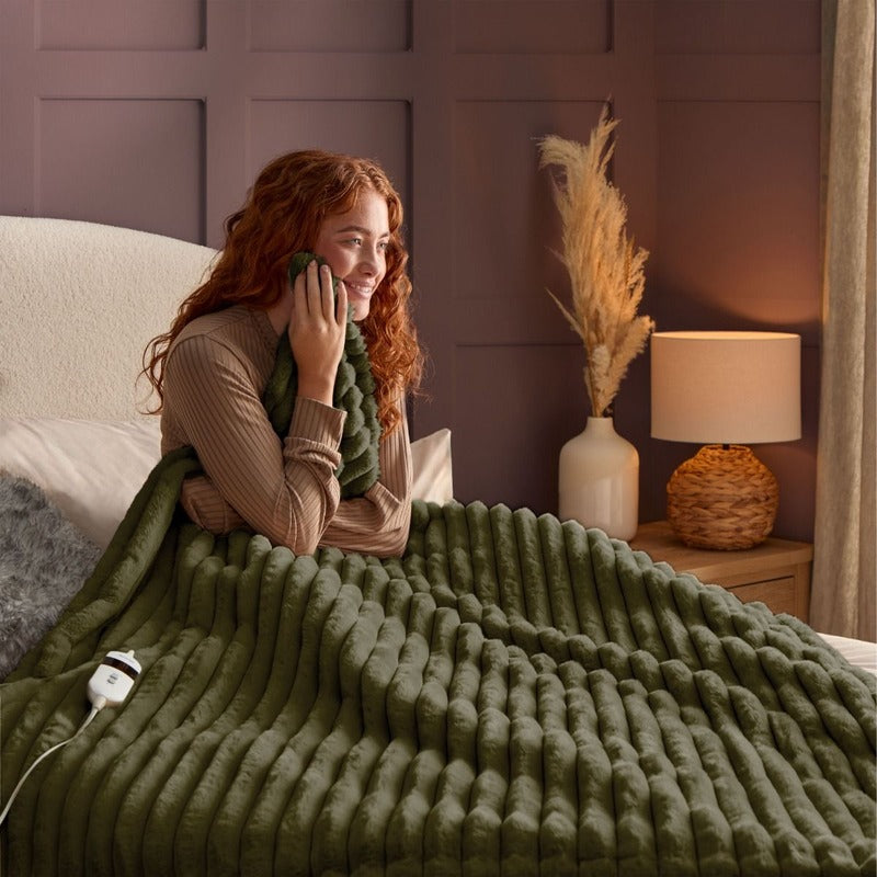 Silentnight Luxury Faux Fur Ribbed Heated Throw Olive
