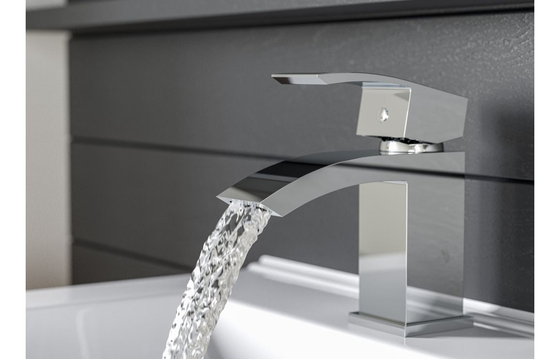 Arpina Bath Pillar Taps - Chrome