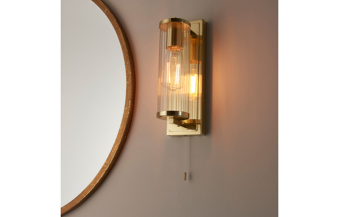 Finlay Wall Light - Brushed Brass