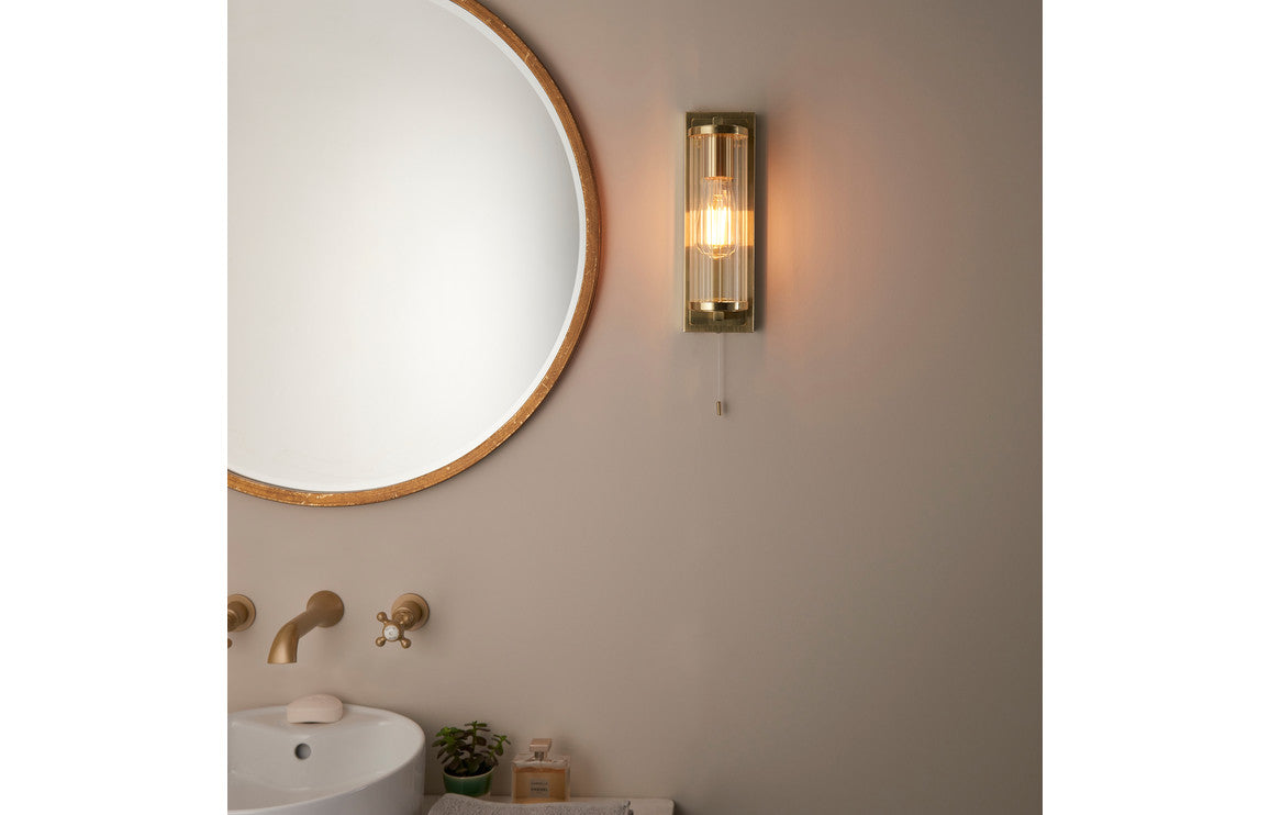 Finlay Wall Light - Brushed Brass
