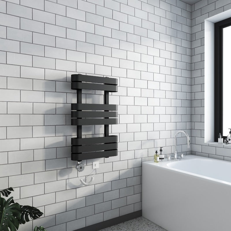 Electric Oasis Towel Radiator
850mm Height
Black 