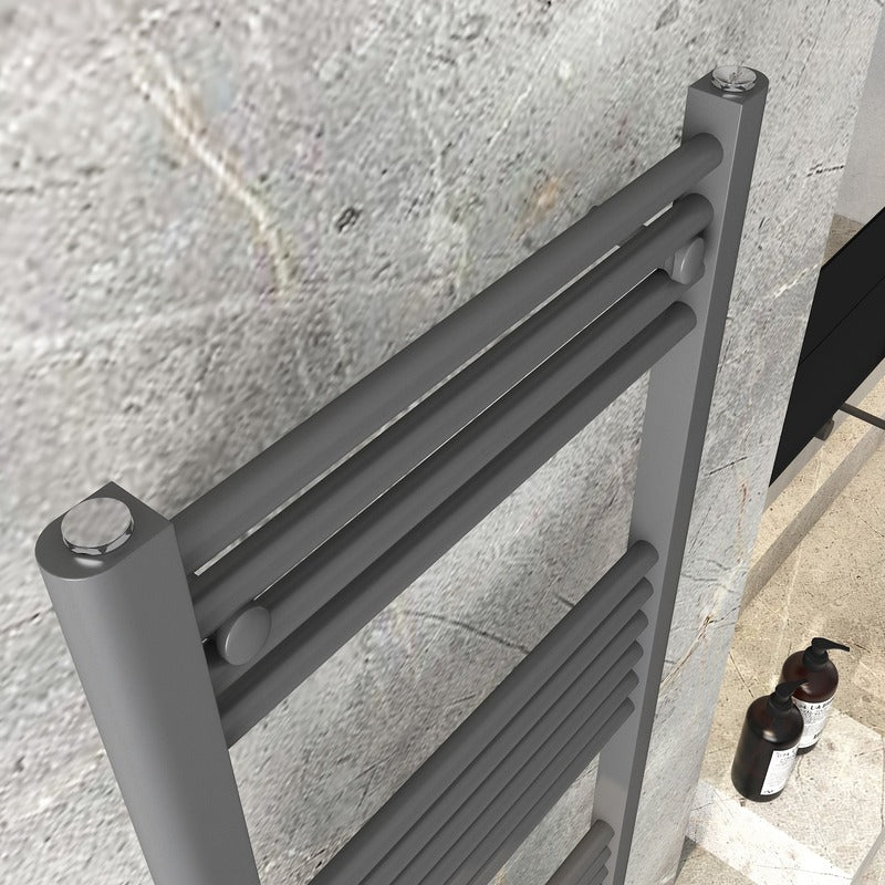 Detroit Towel Radiator
Anthracite
Closeup
