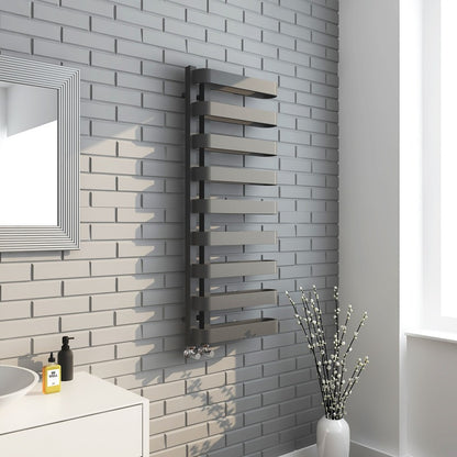 Luxe Towel Radiator
Anthracite 
Angled
